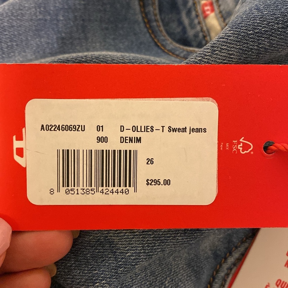Women’s Diesel jeans D-Ollie’s JoggJean - Picture 6 of 6